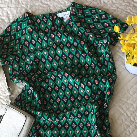 Sans Souci green geometric dress - Picture 1 of 5